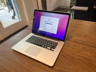 2015 MacBook Pro Retina 15” – i7 / 16GB RAM / 256GB SSD