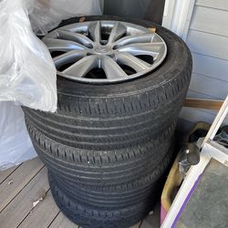 Infiniti rims / tires