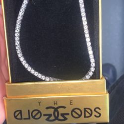 💎💎4mm 22” Lab-Grown Diamond Tennis Chain – Lifetime Warranty – Gently Worn 💎💎