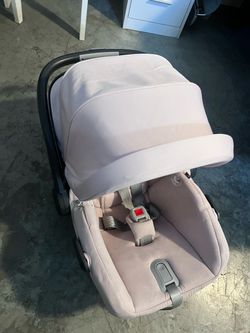 Uppababy Infant Car Seat with Canopy Pink