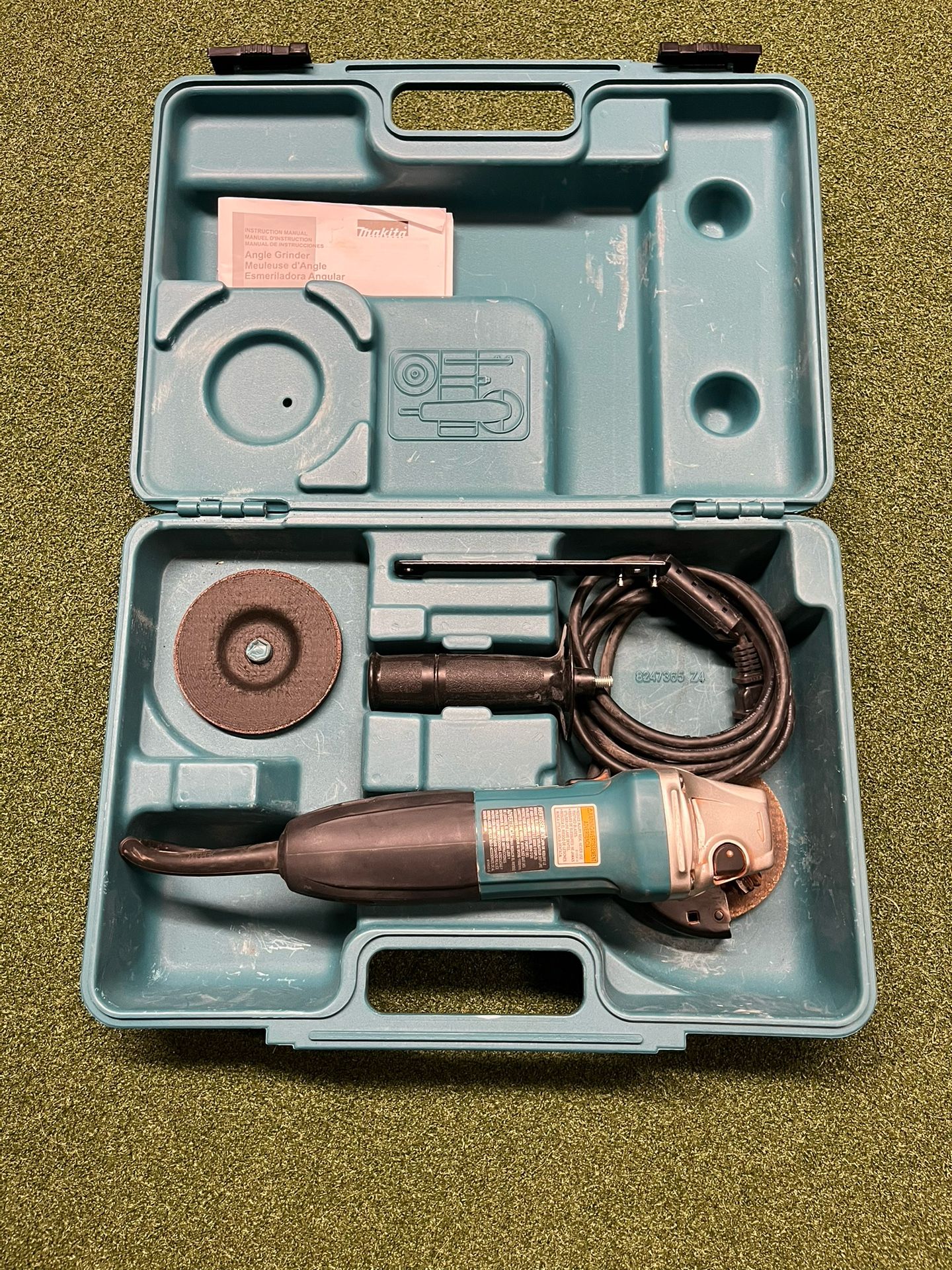 Makita 4 Inch Angle Grinder With Case