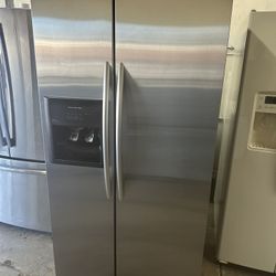 KitchenAid counter depth side-by-side water and icemaker. Do not work. Can deliver