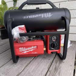 Milwaukee M-18  Quiet Compressor
