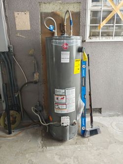 Water Heater Like new