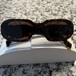 Prada SPR 17W Tortoise Sunglasses – Milano Logo – Excellent Condition w/ Case
