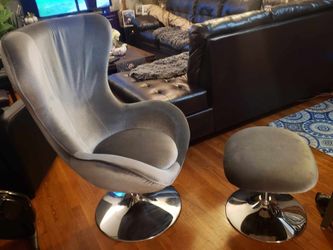 Accent Chair With Ottoman