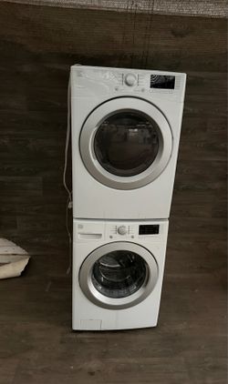 Kenmore washer and electric dryer laundry set