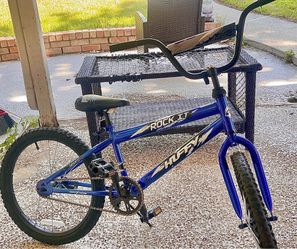 Huffy 20" Rock It Boys Bike Age: 5 to 9 years Height: 44" to 56"  Royal Blue