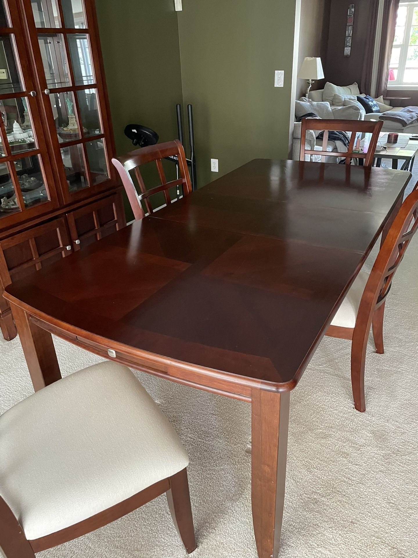 Dining room Table with Matching Glass Hutch Cabinet