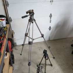Professional tripod