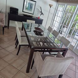 Living Room Table And Chairs