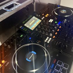 XDJ-XZ DJ Controller, Travel Case, Dust Cover, Table (FULL LIVESTREAM SETUP w/cords and iRig)