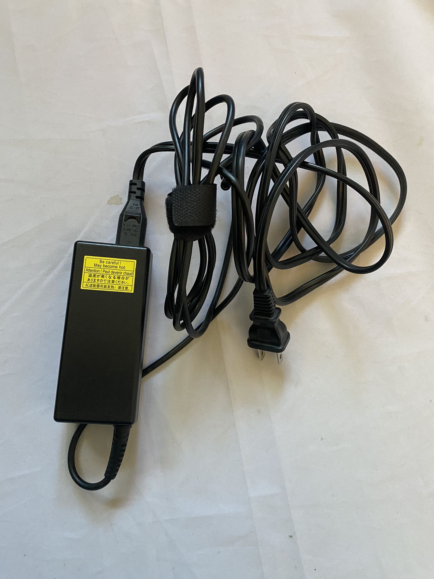 Toshiba laptop genuine original ac power adapter charger PA3917U-1ACA Computer Laptop