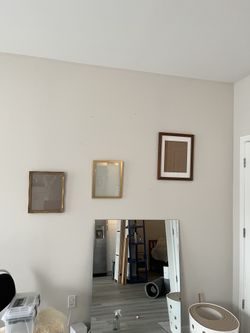 Art / picture frames