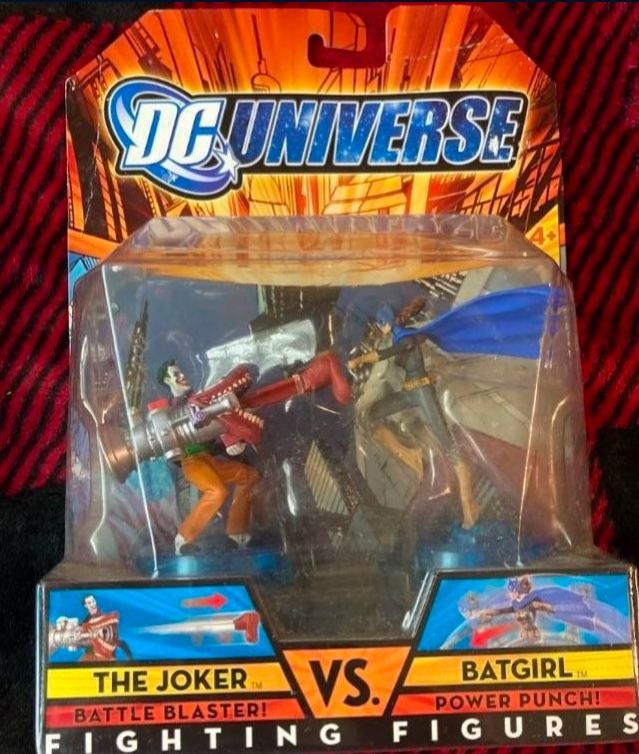 DC Universe The Joker vs Batgirl Figures