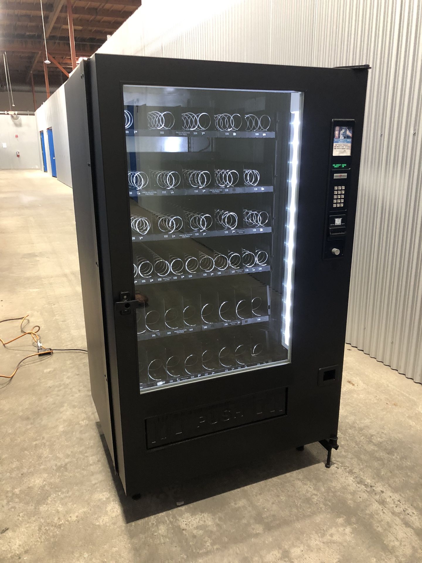 Crane 6500 AP Combo Vending Machine