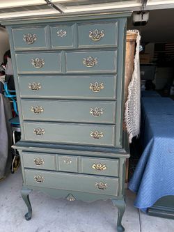 Dresser