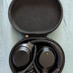 Active Noise Canceling Sony WH-1000XM3