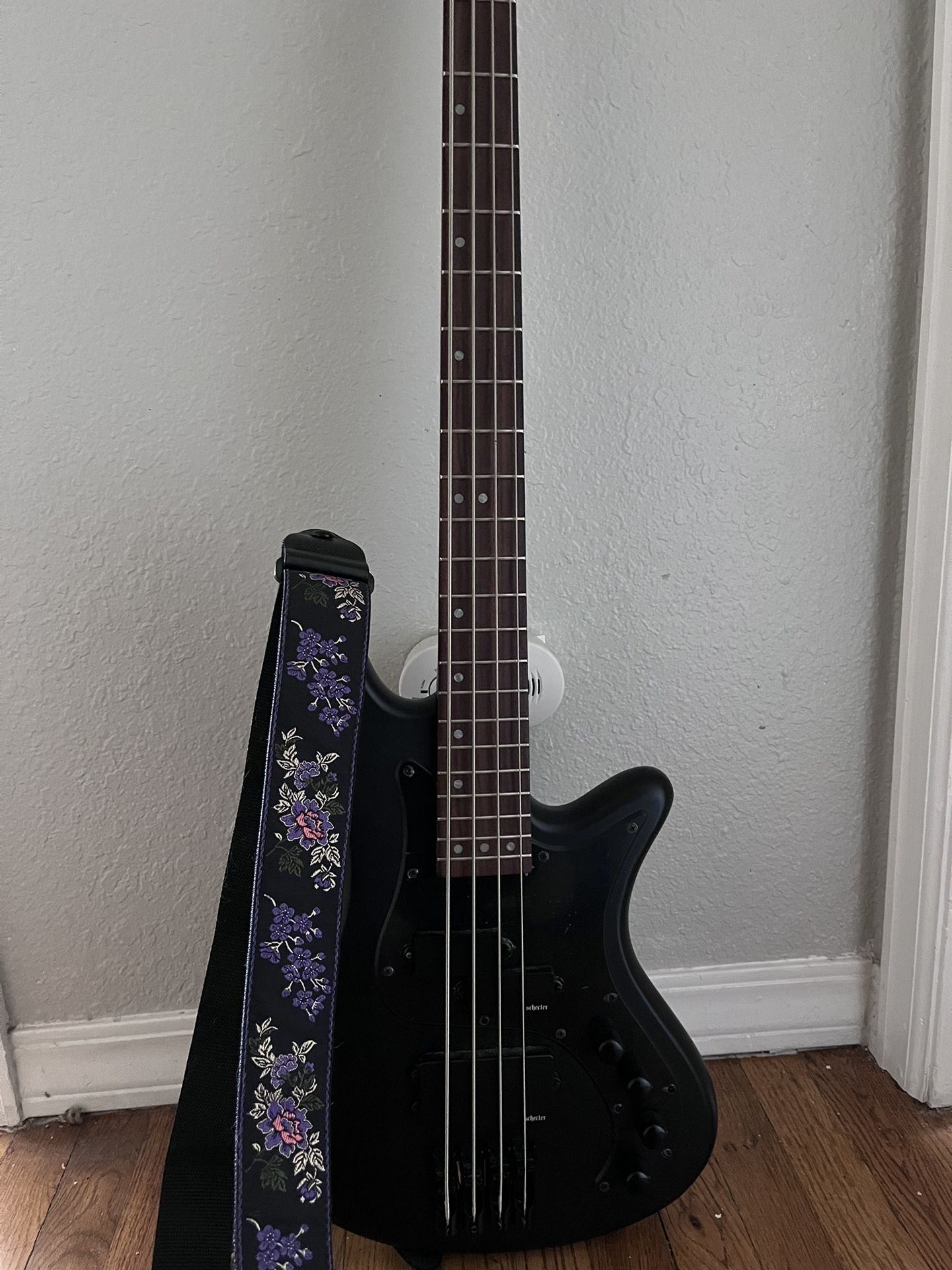 schecter diamon series stealth 4