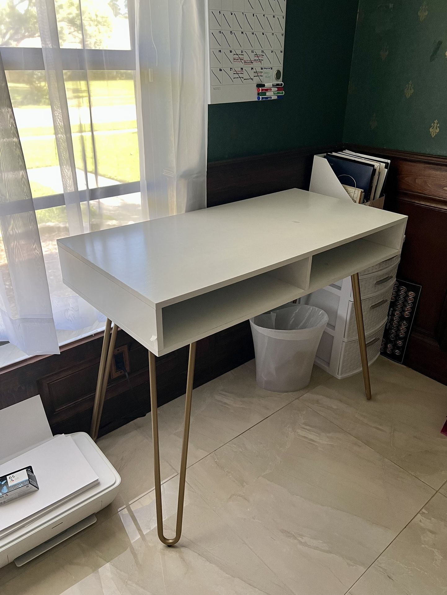 White desk with gold hairpin legs