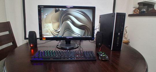 Hp desktop computer windows 10. good working condition.  AMD Athlon 824 processor.    1 Tb hard drive.   64 bit operating system.   dvd reader.   3 Gh