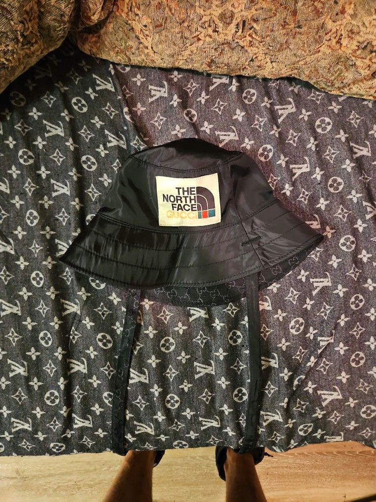 Northface Gucci Bucket