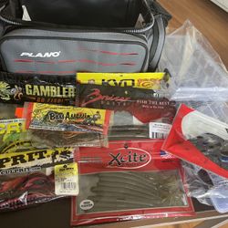 FISHING COMBO PLANO TACKLE BAG (2 TACKLE CASES INCLUDED) + EIGHT PACKS OF PLASTIC LURES