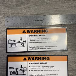 JLG Crushing Hazard Decals