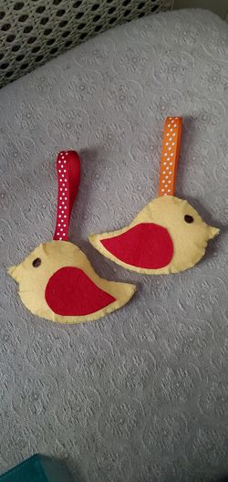 Handmade felt bird keychains