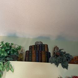 Decorative Boxes Look Like Books 