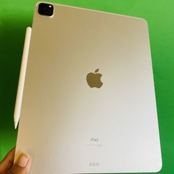 512GB Apple IPad Pro 12.9” 5th Generation ( 2021 Model / M1 chip / XDR Led display ) with keyboard, pen & Accessories (warranty till 08/2023)