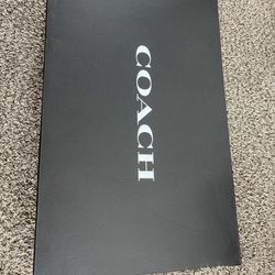 Coach Box . Sturdy Empty Box