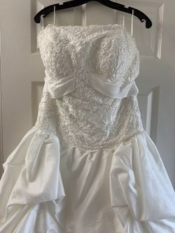 Brand new ball gown wedding dress