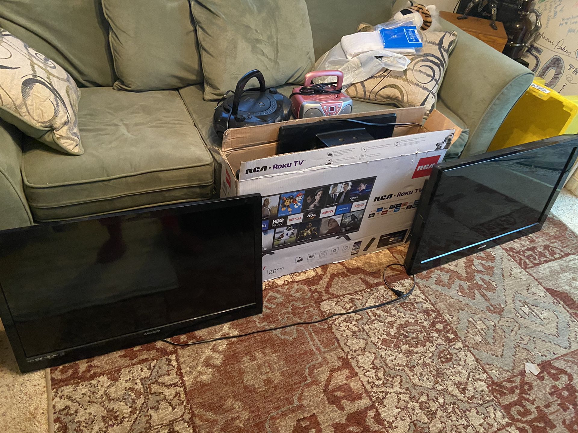 3 TVs all for $120!.. ( 2 remote are missing ) ..