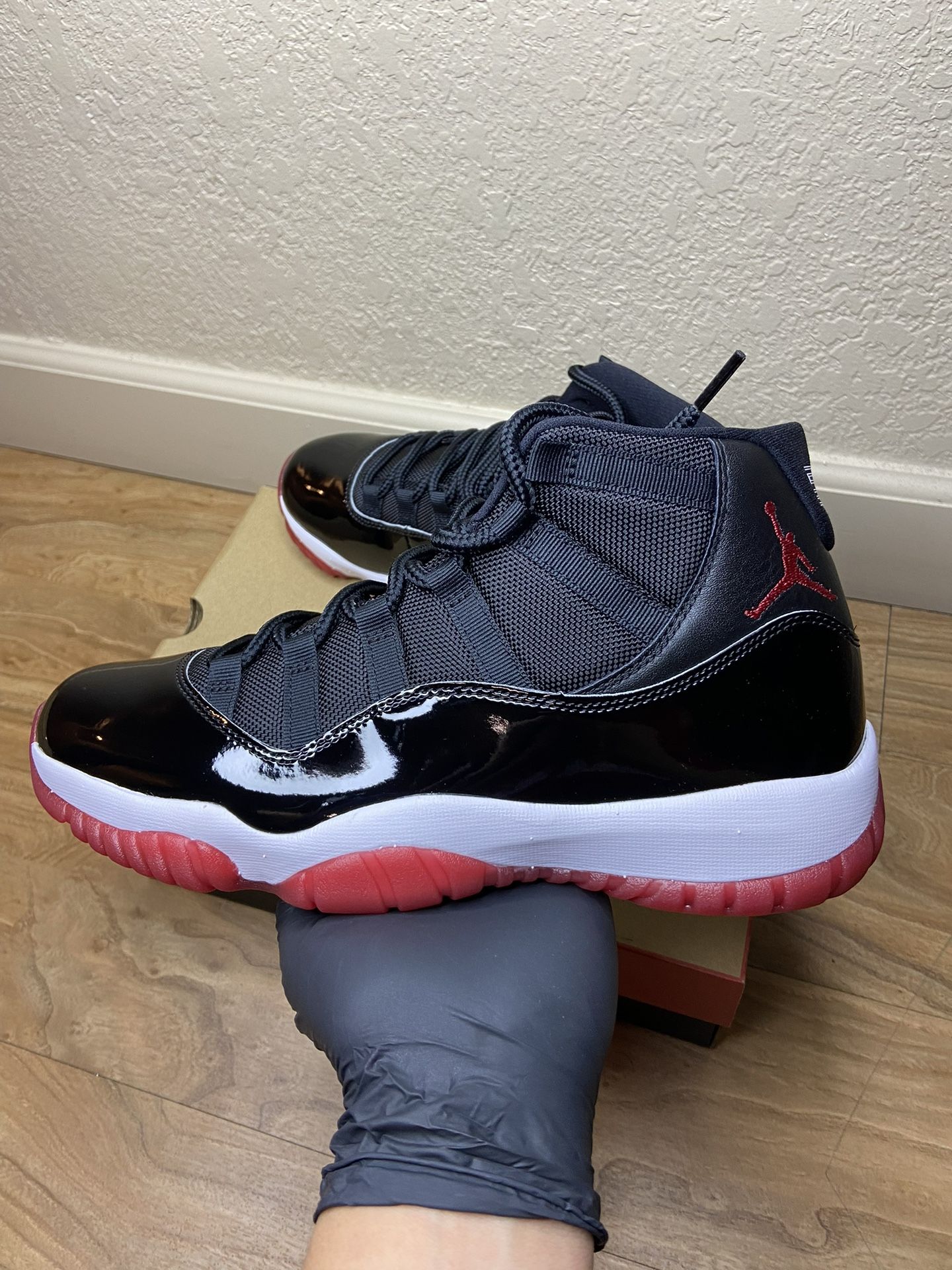 Air Jordan Retro 11 OG Bred