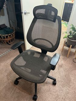 Ergonomic Full Mesh Office Chair with Lumbar Support & Adjustable Headrest