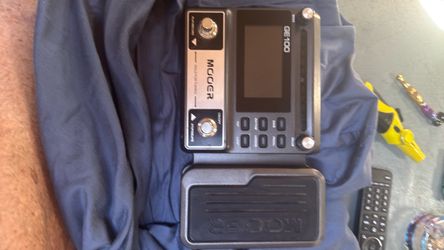 Mooer GE100 Guitar Multi-Effects Pedal
