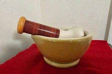 Milton Brook Wade Ceramics American Masala Mortar and Pestle,Sturdy ceramic mortar and pestle set has a sage green glazed exterior and unglazed interi