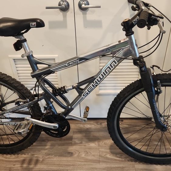 Schwinn s25 bike shop