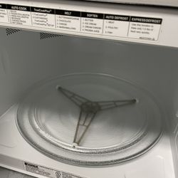 Kenmore microwave very clean almost new