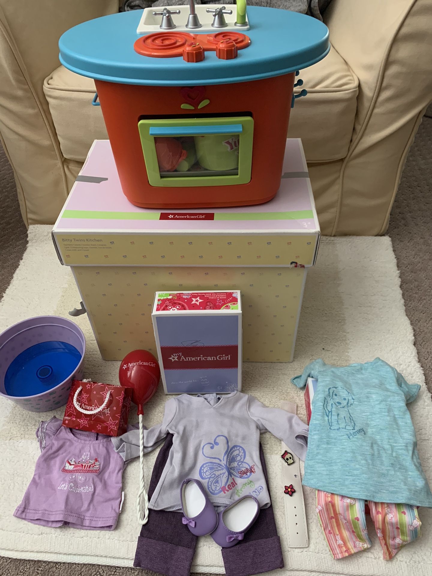 American girl doll & accessories