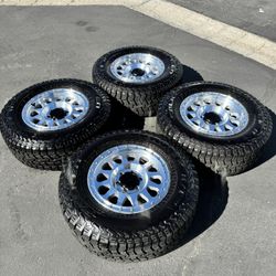 18” Off-Road Method MR315 Machined Wheels With 33” Falken Rubitek A/T Tires For 6x139 Trucks 18x9