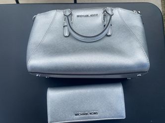 Michael Kors purse and wallet.