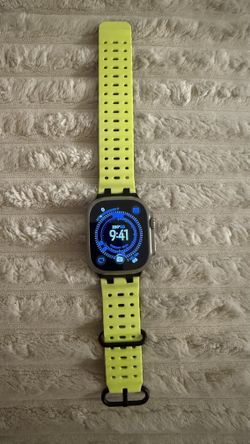 Apple Watch Ultra 1 49mm – 92% Battery – 3 Bands