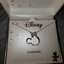 Disney Minnie Necklace 