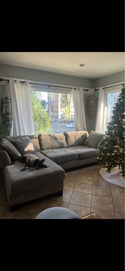 Sectional couch