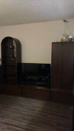Living room Entertainment center
