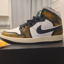 Air Jordan Men's Air Jordan 1 Mid SE 'Wear-Away - Taxi'