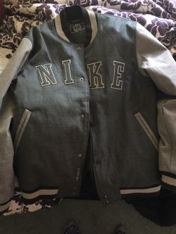 Nike Mens jacket size small