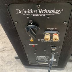 Definitive No 7004  Power Subwoofer 